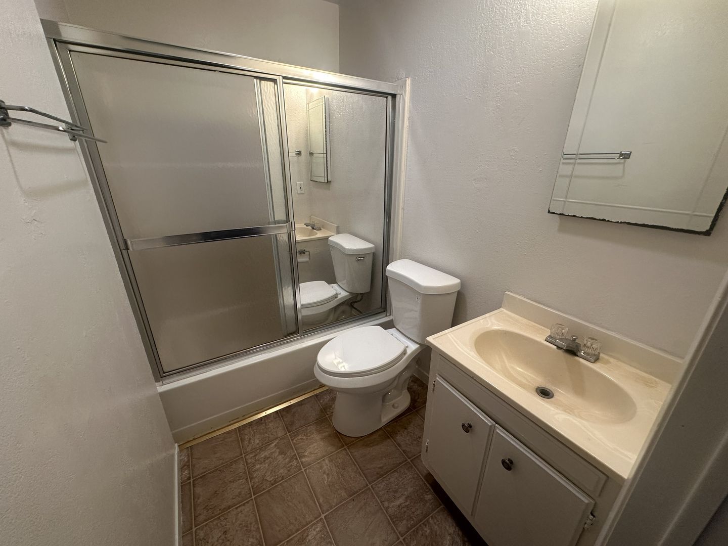 325 Alexander Avenue - #7 - Susanville - California - 2 bed, 1 bath rental property