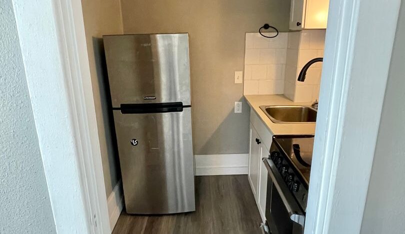 327 N. 4th St. - #3 - Mount Vernon - Washington - 1 bath rental property