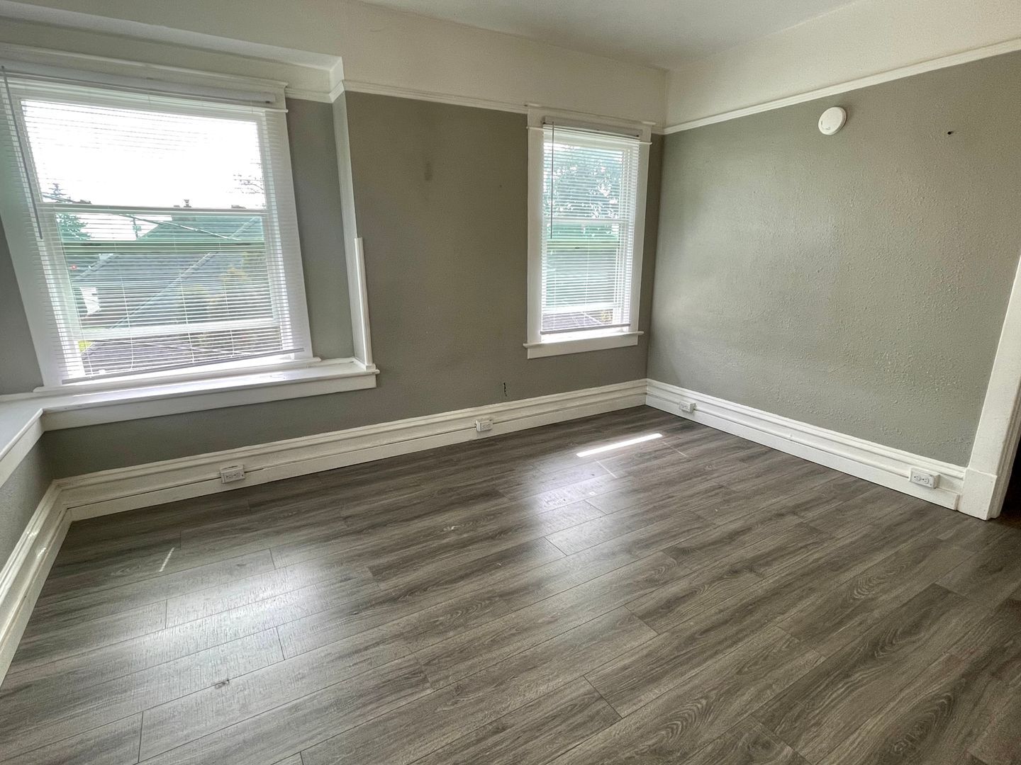 327 N. 4th St. - #3 - Mount Vernon - Washington - 1 bath rental property
