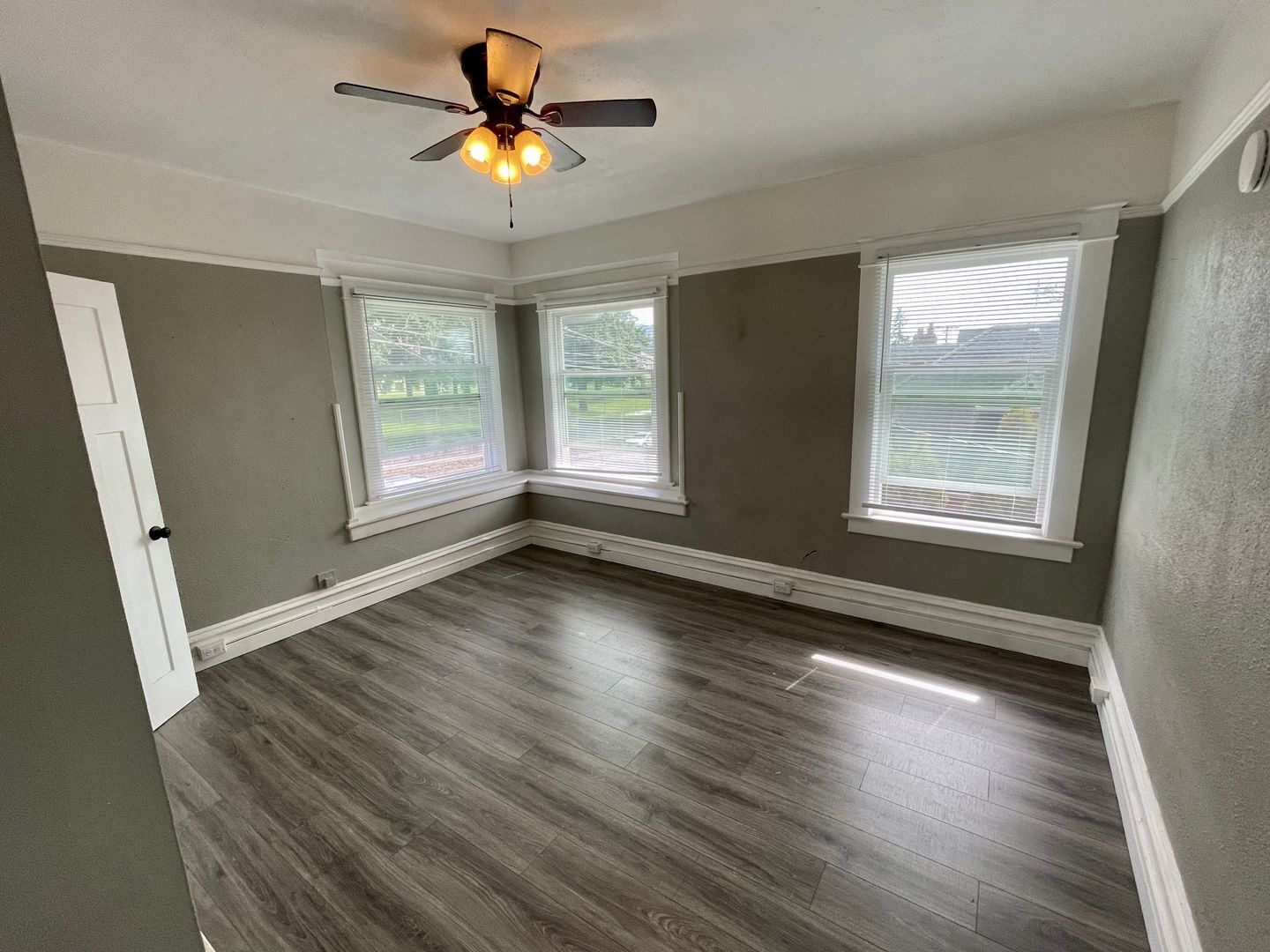 327 N. 4th St. - #3 - Mount Vernon - Washington - 1 bath rental property
