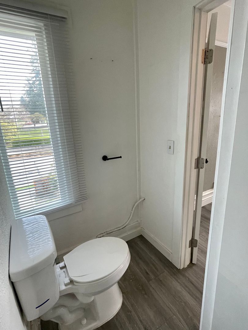 327 N. 4th St. - #3 - Mount Vernon - Washington - 1 bath rental property