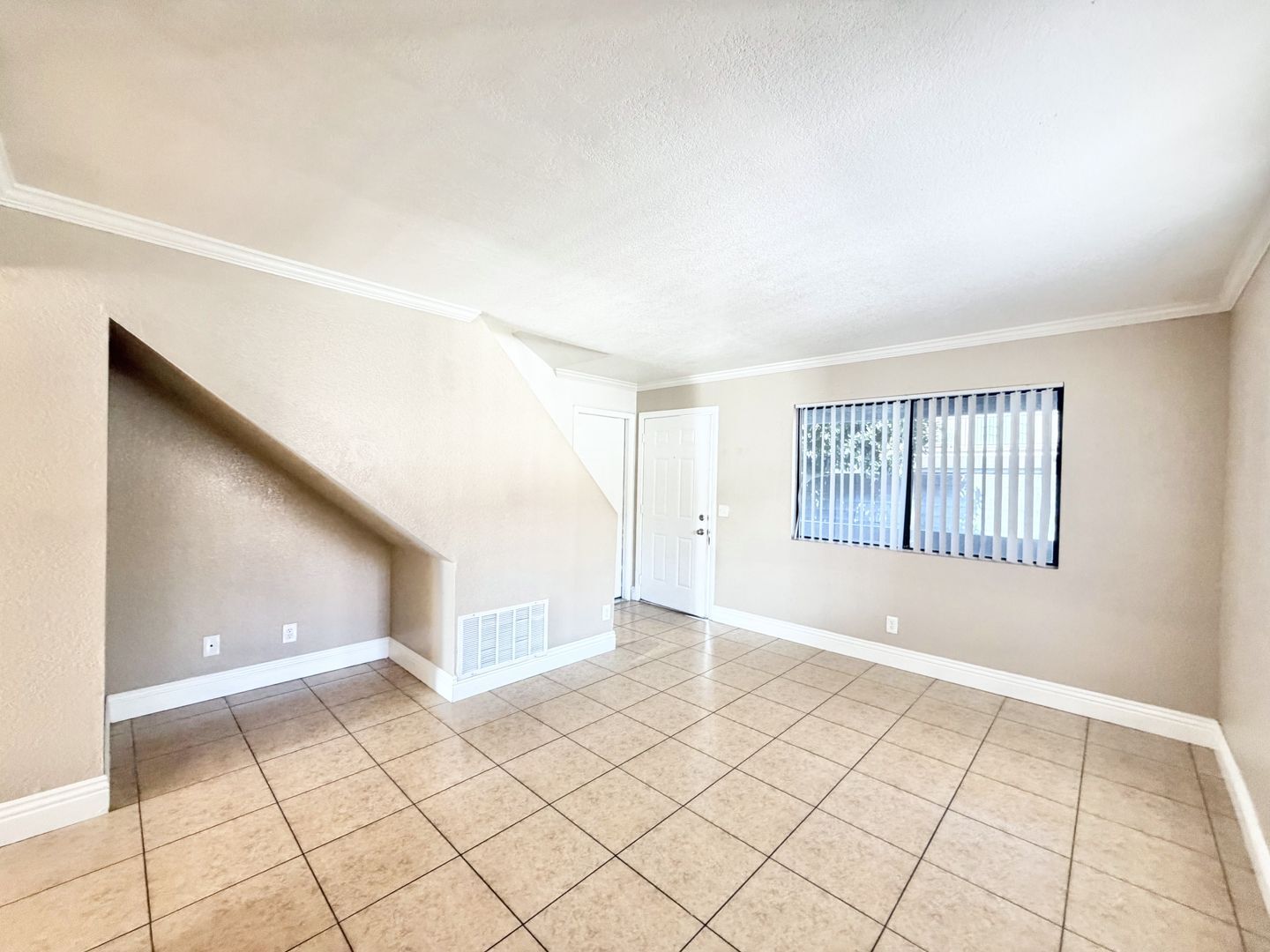 32945 Cielo Vista - B - Cathedral City - California - 3 bed, 2 bath rental property