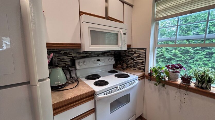 3340 Southbend Pl  - Bellingham - Washington - 2 bed, 1 bath rental property
