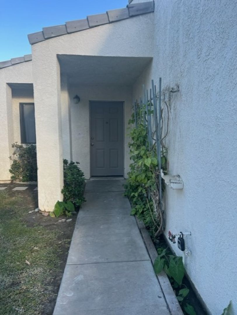 33750 Sky Blue Water Trail - 01 - Cathedral City - California - 3 bed, 2 bath rental property