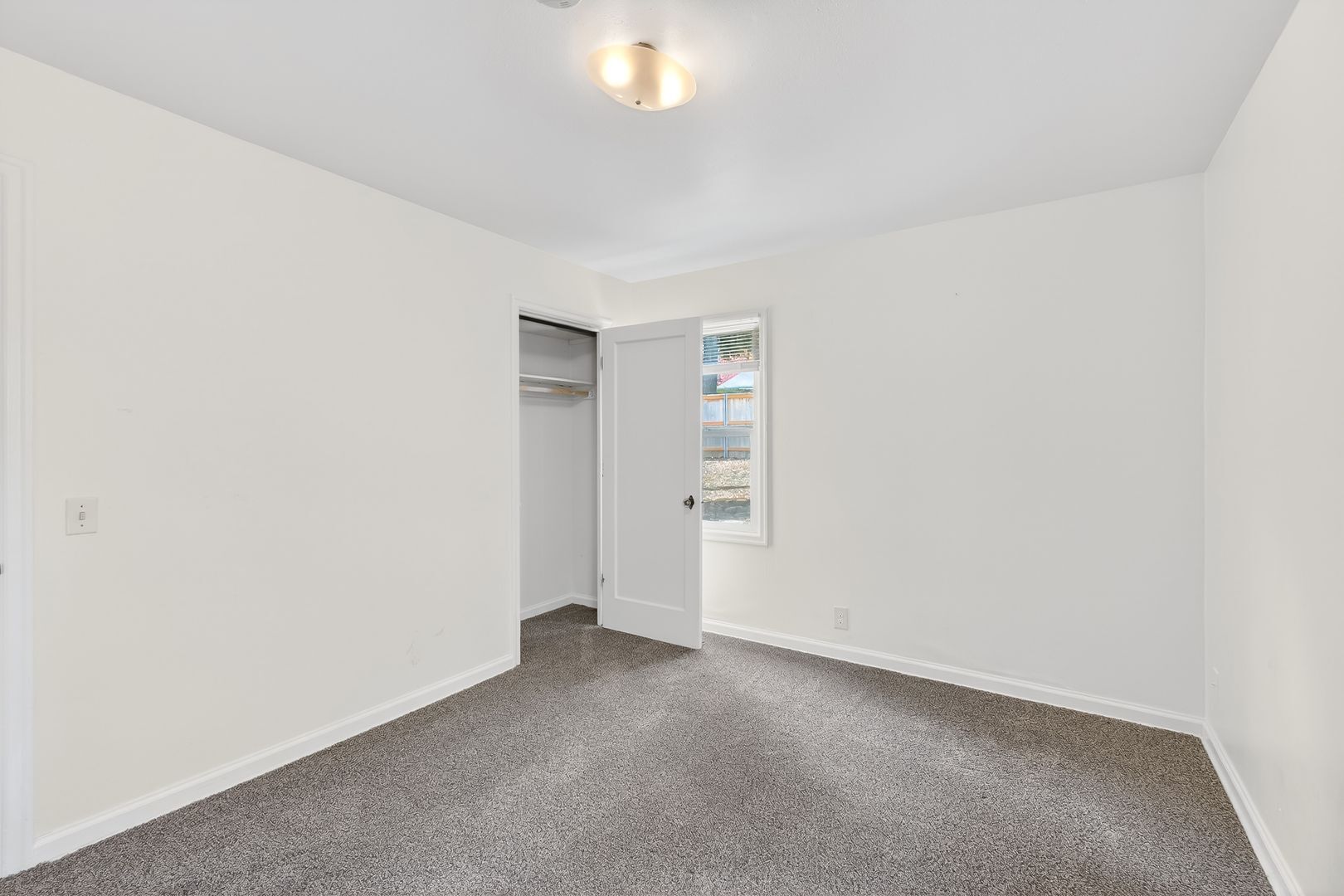 345 NW Norman Ave.  - Gresham - Oregon - 2 bed, 1 bath rental property