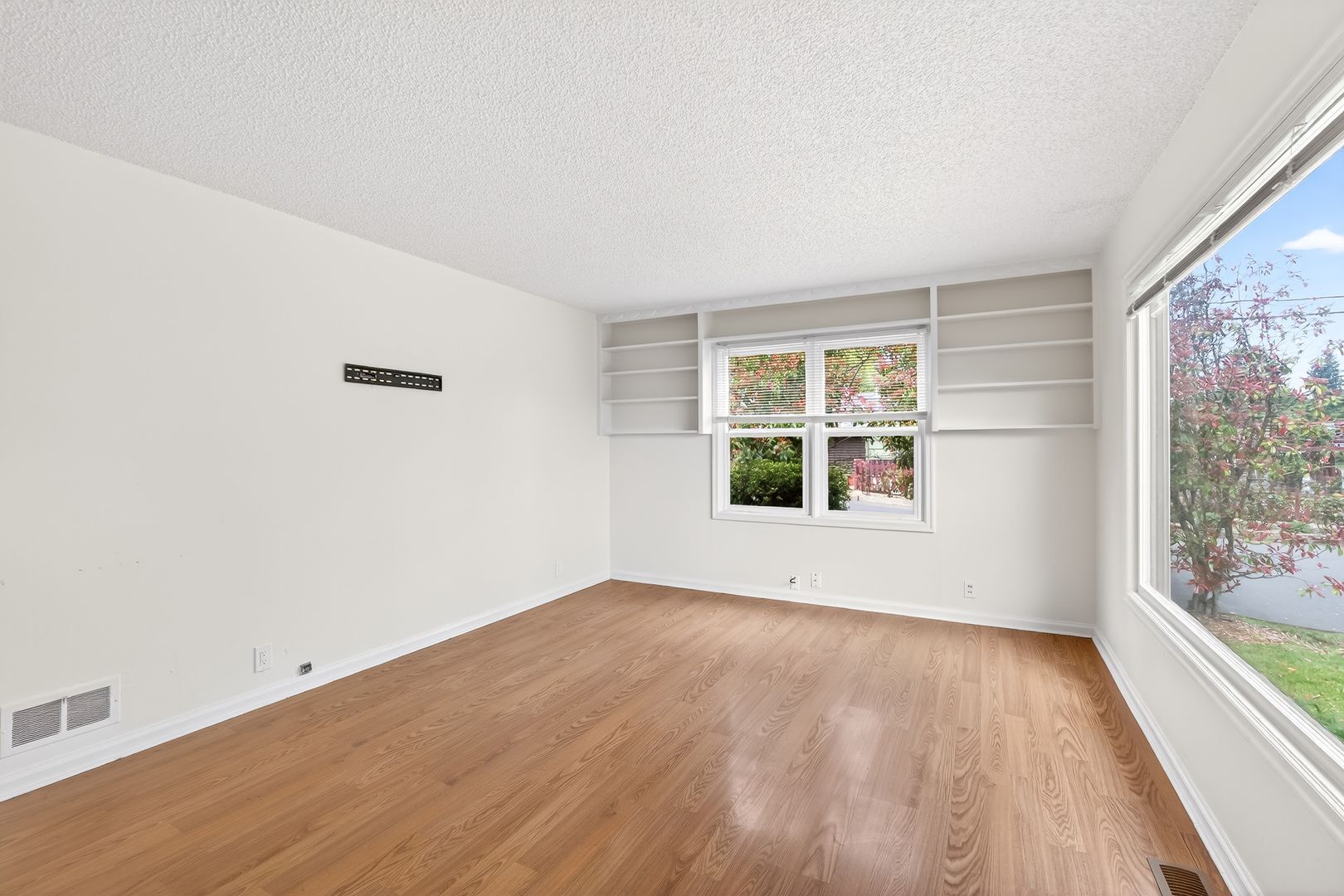 345 NW Norman Ave.  - Gresham - Oregon - 2 bed, 1 bath rental property