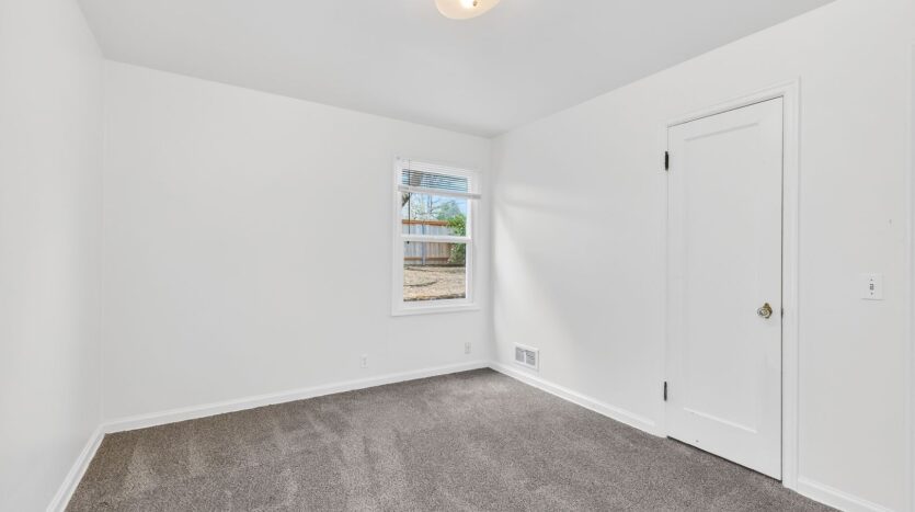 345 NW Norman Ave.  - Gresham - Oregon - 2 bed, 1 bath rental property