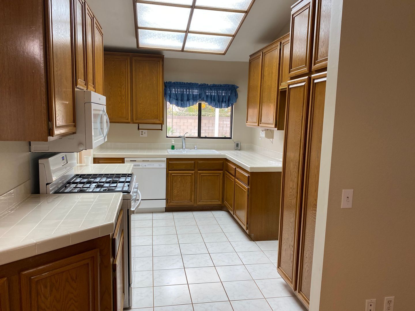 3611 Kim Ct. - Lancaster - California - 4 bed, 2 bath rental property