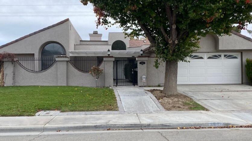 3611 Kim Ct. - Lancaster - California - 4 bed, 2 bath rental property