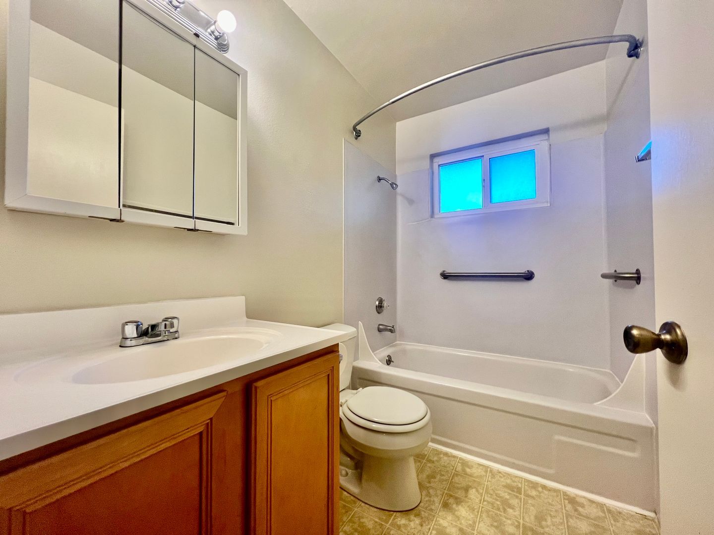 37950 HWY 26 - #7 - Sandy - Oregon - 2 bed, 1 bath rental property