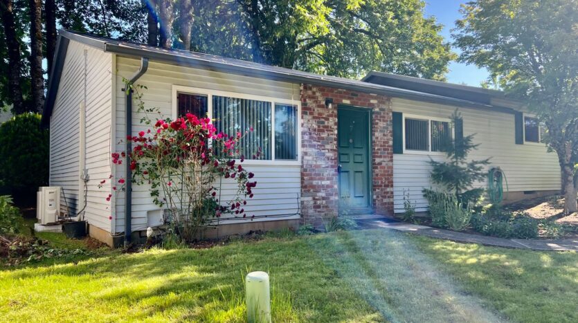37950 HWY 26 - #7 - Sandy - Oregon - 2 bed, 1 bath rental property
