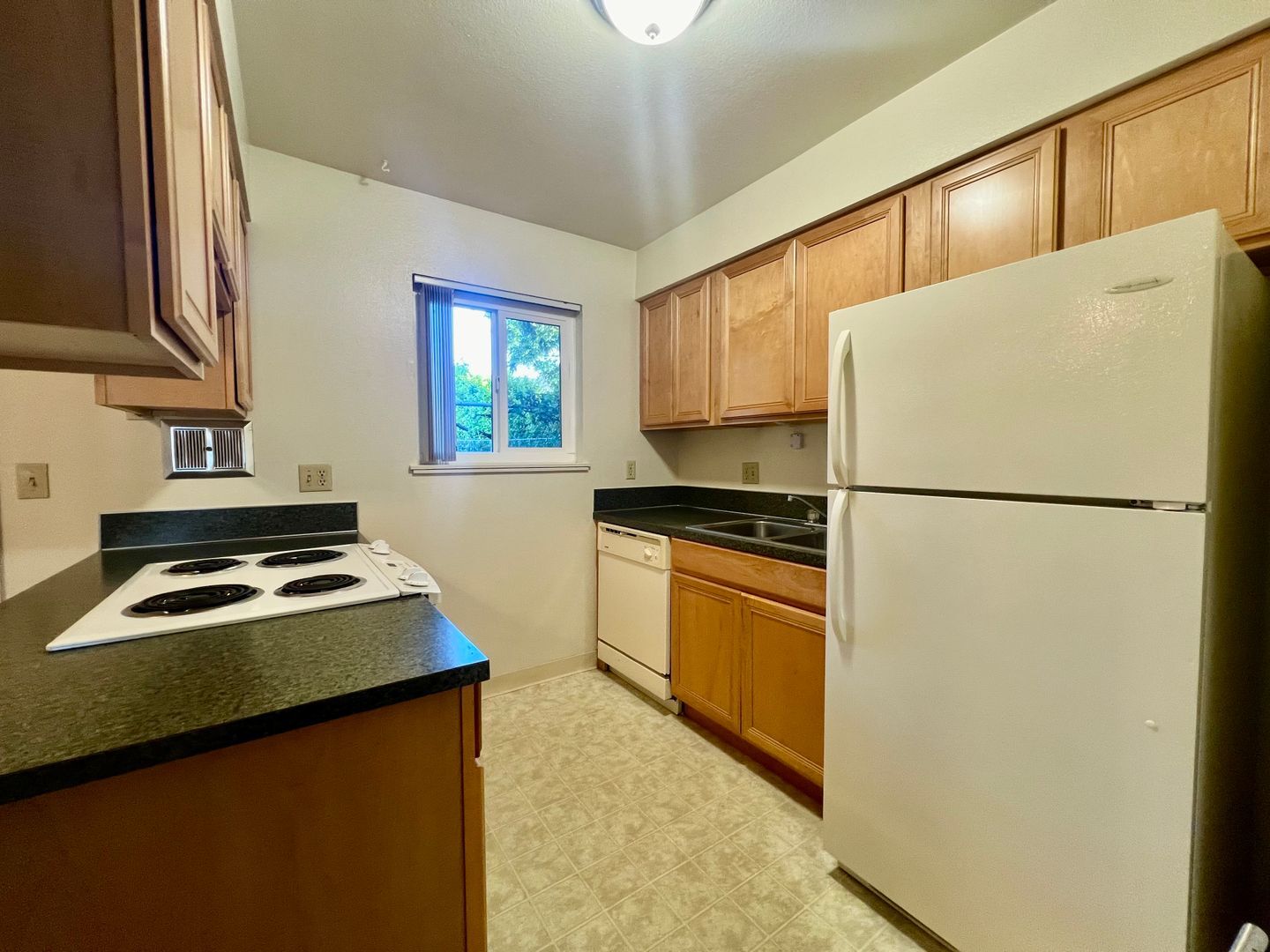 37950 HWY 26 - #7 - Sandy - Oregon - 2 bed, 1 bath rental property