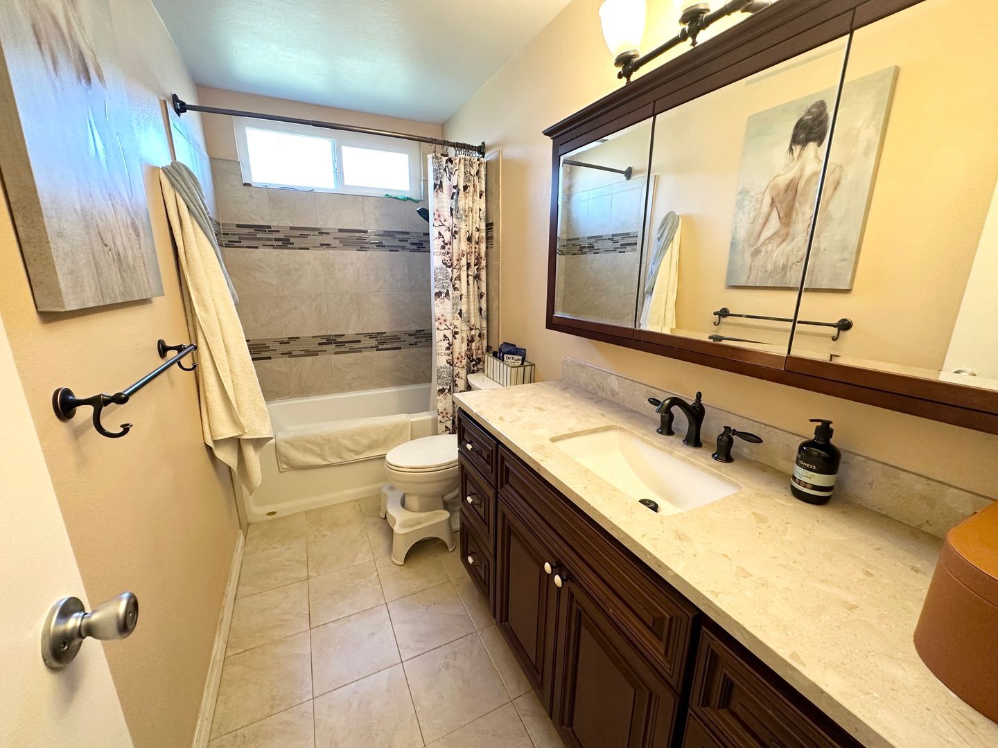 386 N Ironpike Circle - Anaheim - California - 3 bed, 2 bath rental property