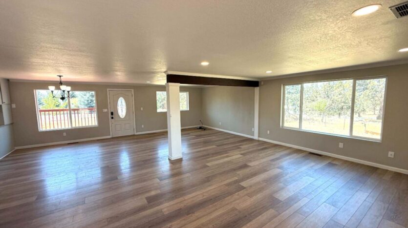3890 NW 25th Street - Redmond - Oregon - 3 bed, 2 bath rental property