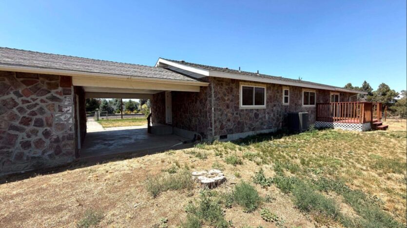 3890 NW 25th Street - Redmond - Oregon - 3 bed, 2 bath rental property