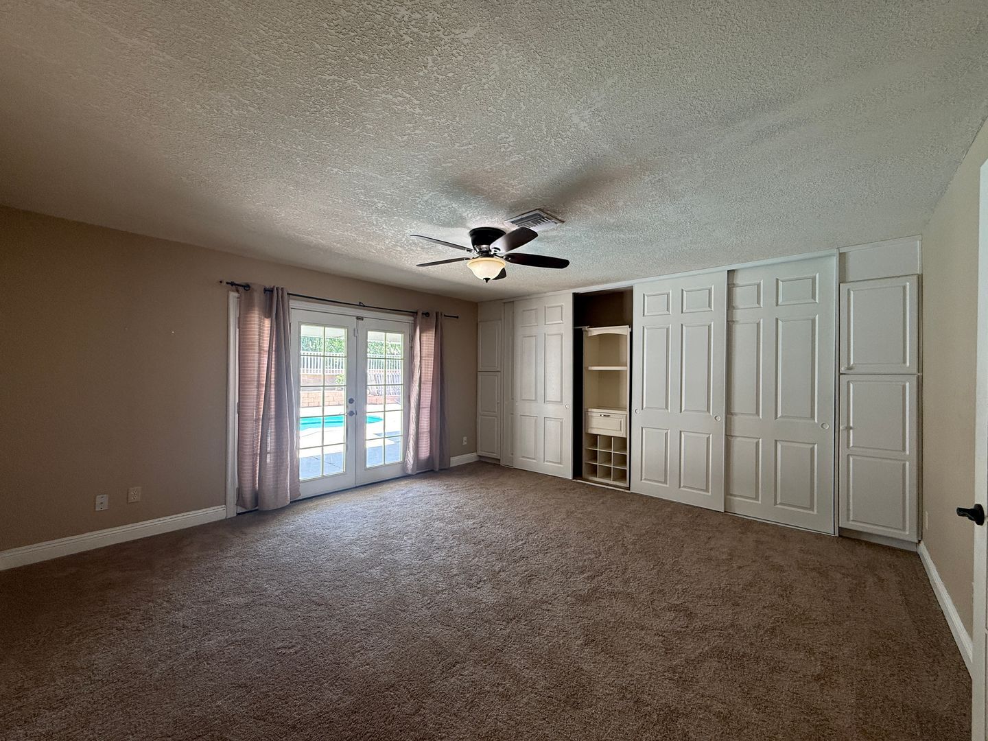 39142 11th St. West - Palmdale - California - 3 bed, 1.5 bath rental property