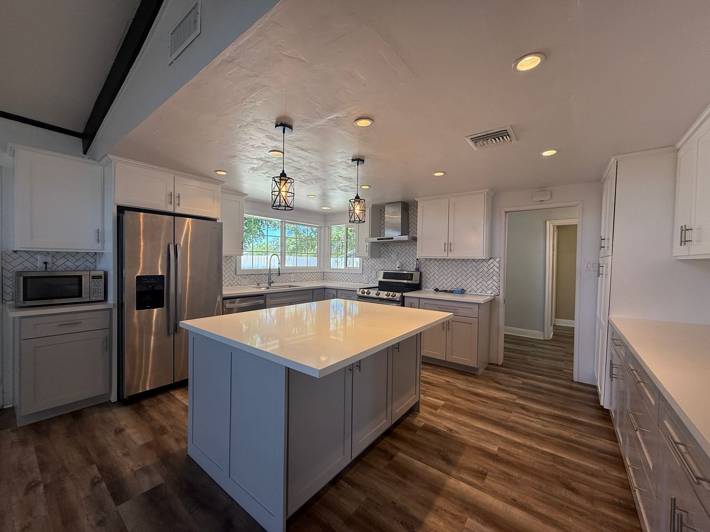 39142 11th St. West - Palmdale - California - 3 bed, 1.5 bath rental property