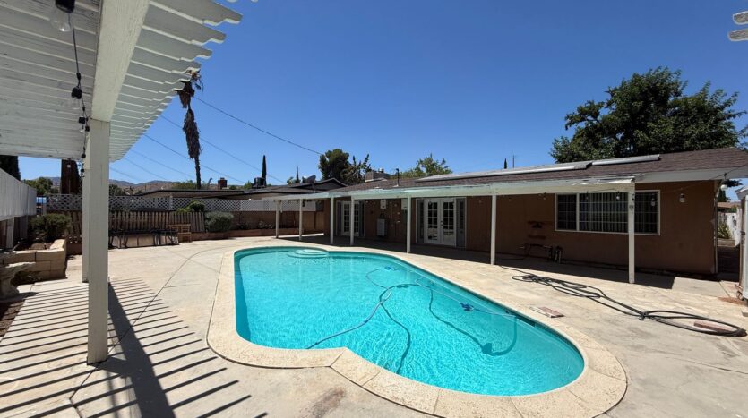 39142 11th St. West - Palmdale - California - 3 bed, 1.5 bath rental property