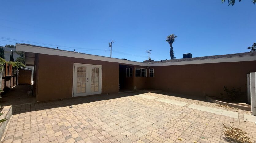 39142 11th St. West - Palmdale - California - 3 bed, 1.5 bath rental property