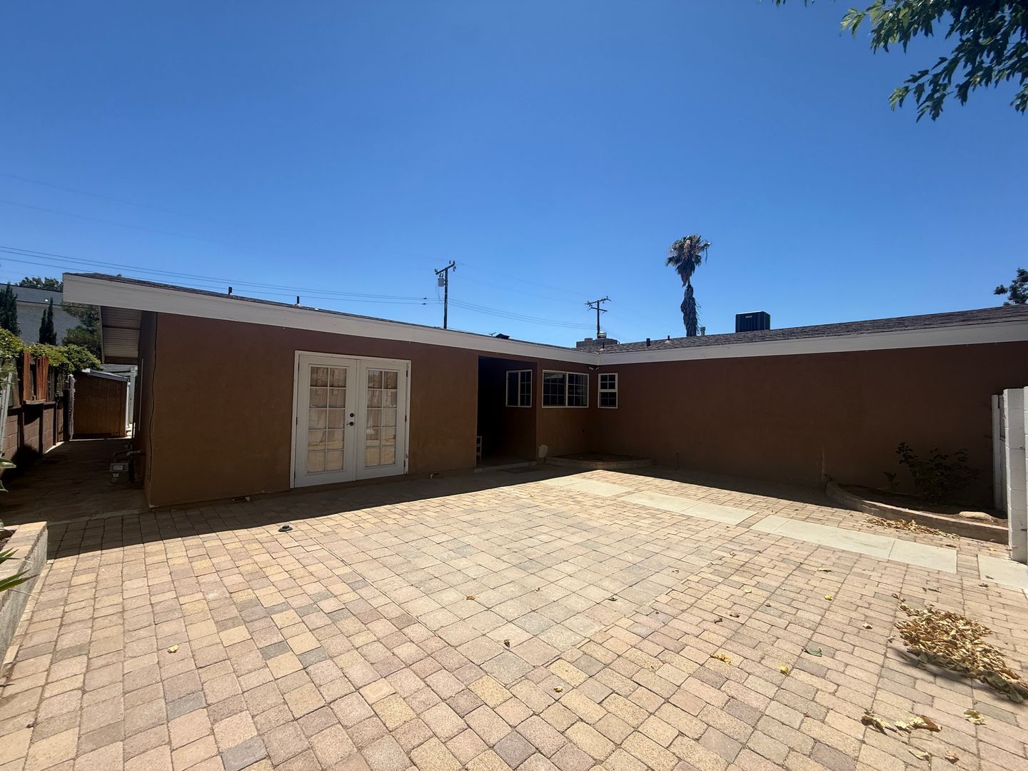 39142 11th St. West - Palmdale - California - 3 bed, 1.5 bath rental property