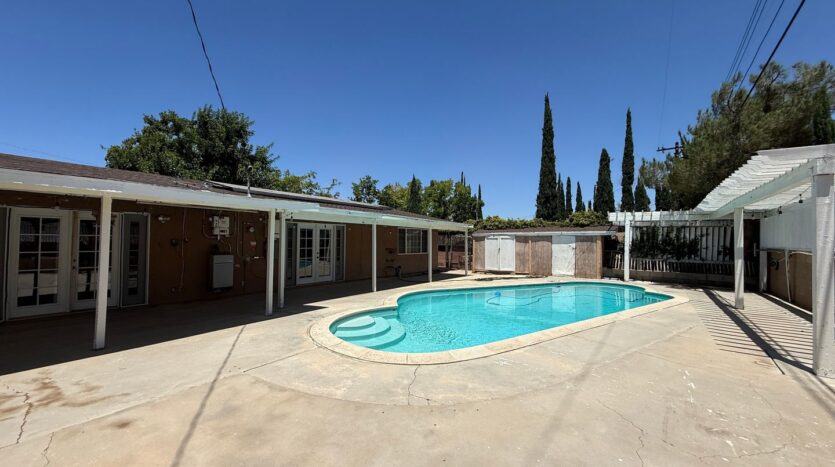 39142 11th St. West - Palmdale - California - 3 bed, 1.5 bath rental property