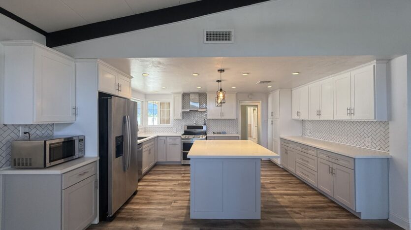 39142 11th St. West - Palmdale - California - 3 bed, 1.5 bath rental property