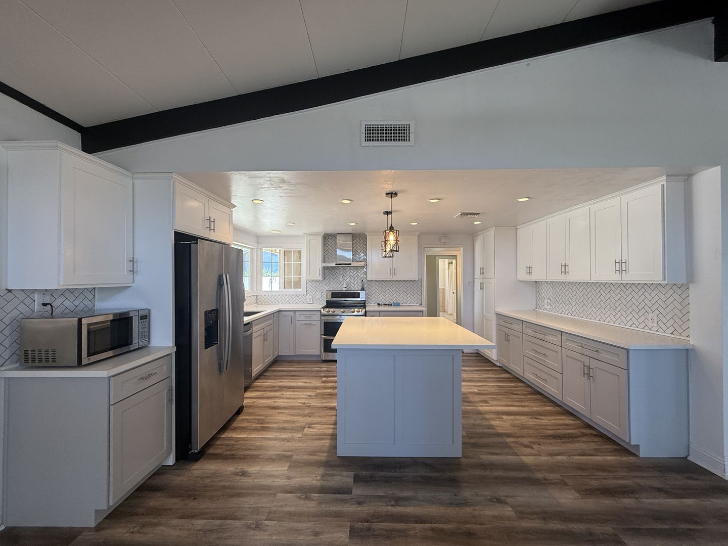 39142 11th St. West - Palmdale - California - 3 bed, 1.5 bath rental property