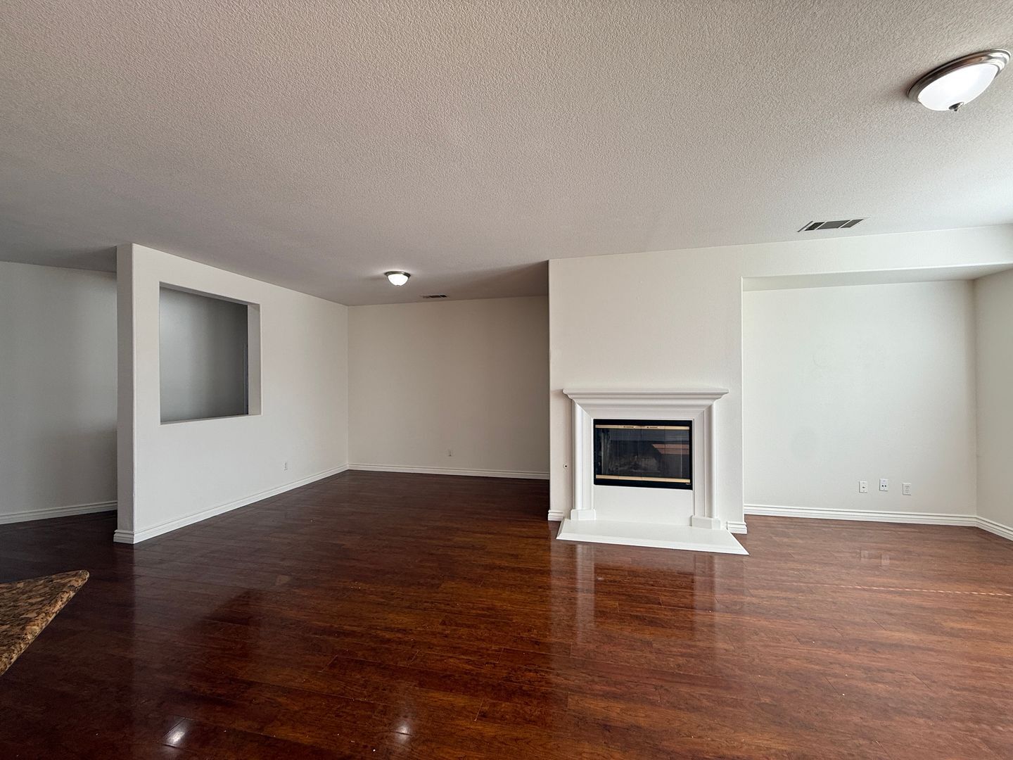 39201 Jacob Dr - Palmdale - California - 4 bed, 3 bath rental property