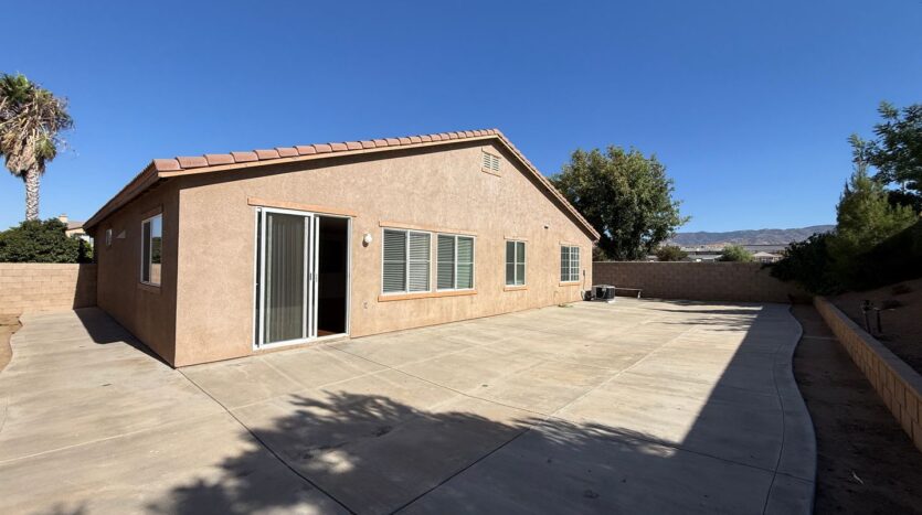 39201 Jacob Dr - Palmdale - California - 4 bed, 3 bath rental property