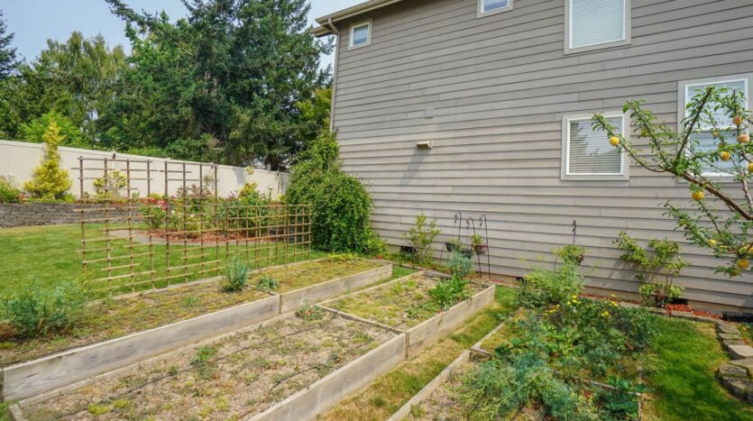 4013 NW 14th Ave - Camas - Washington - 4 bed, 3 bath rental property