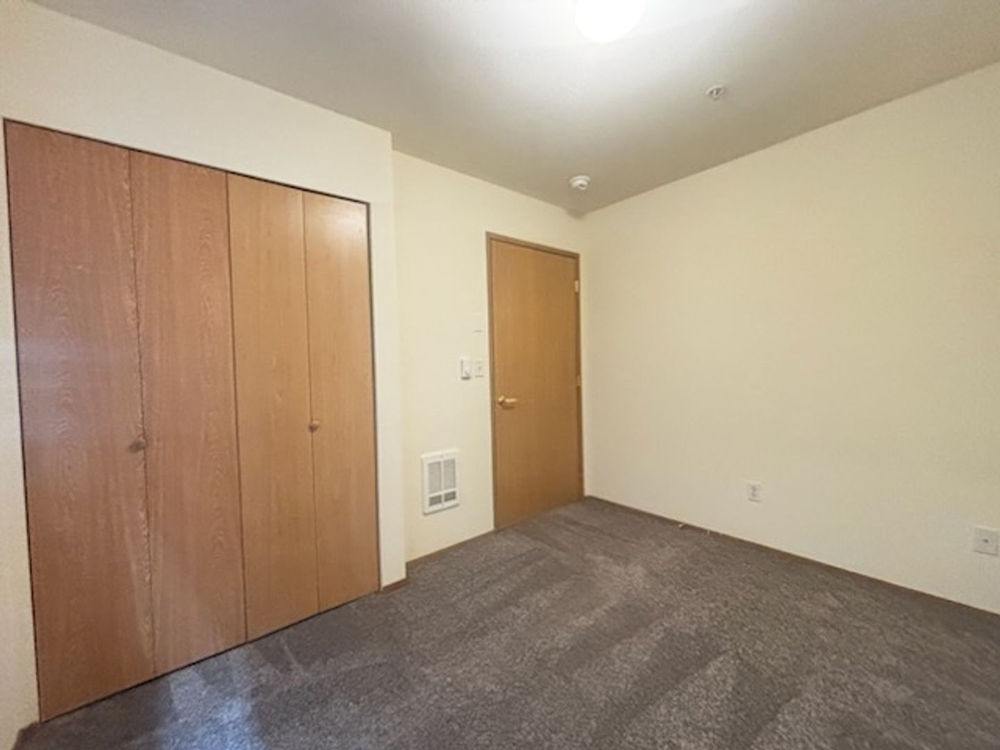 4018 Northwest Avenue - Bellingham - Washington - 1 bed, 1 bath rental property