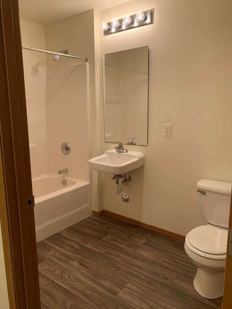4018 Northwest Avenue - Bellingham - Washington - 1 bed, 1 bath rental property