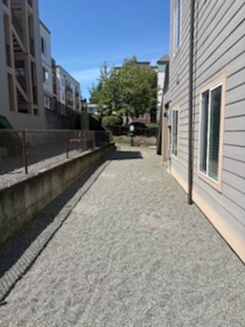 4018 Northwest Avenue - Bellingham - Washington - 1 bed, 1 bath rental property
