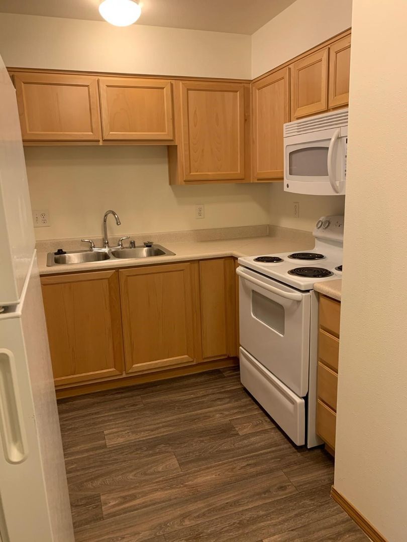 4018 Northwest Avenue - Bellingham - Washington - 1 bed, 1 bath rental property