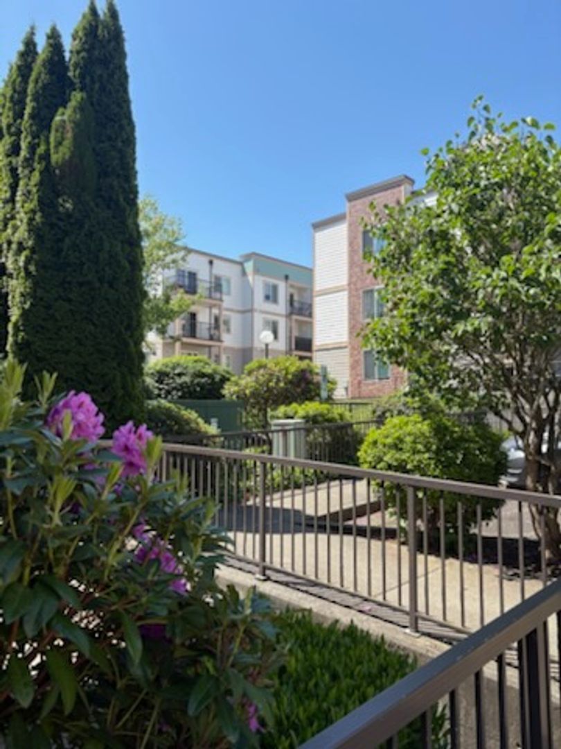 4018 Northwest Avenue - Bellingham - Washington - 2 bed, 2 bath rental property