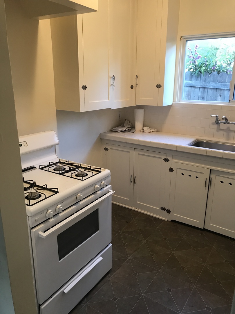 407 Montgomery St - Santa Barbara - California - 2 bed, 1 bath rental property