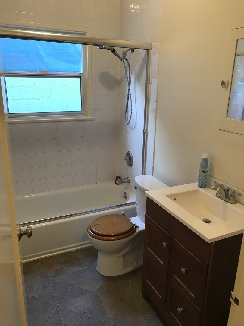 407 Montgomery St - Santa Barbara - California - 2 bed, 1 bath rental property