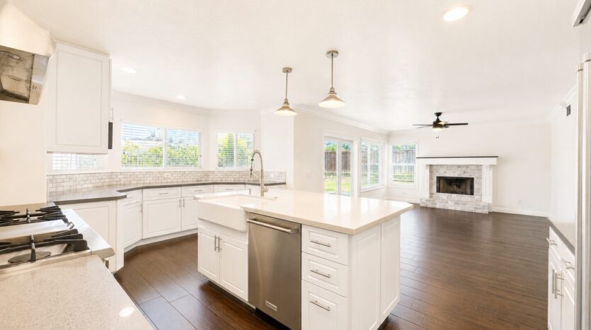 41371 Rue Jadot - Temecula - California - 4 bed, 3 bath rental property