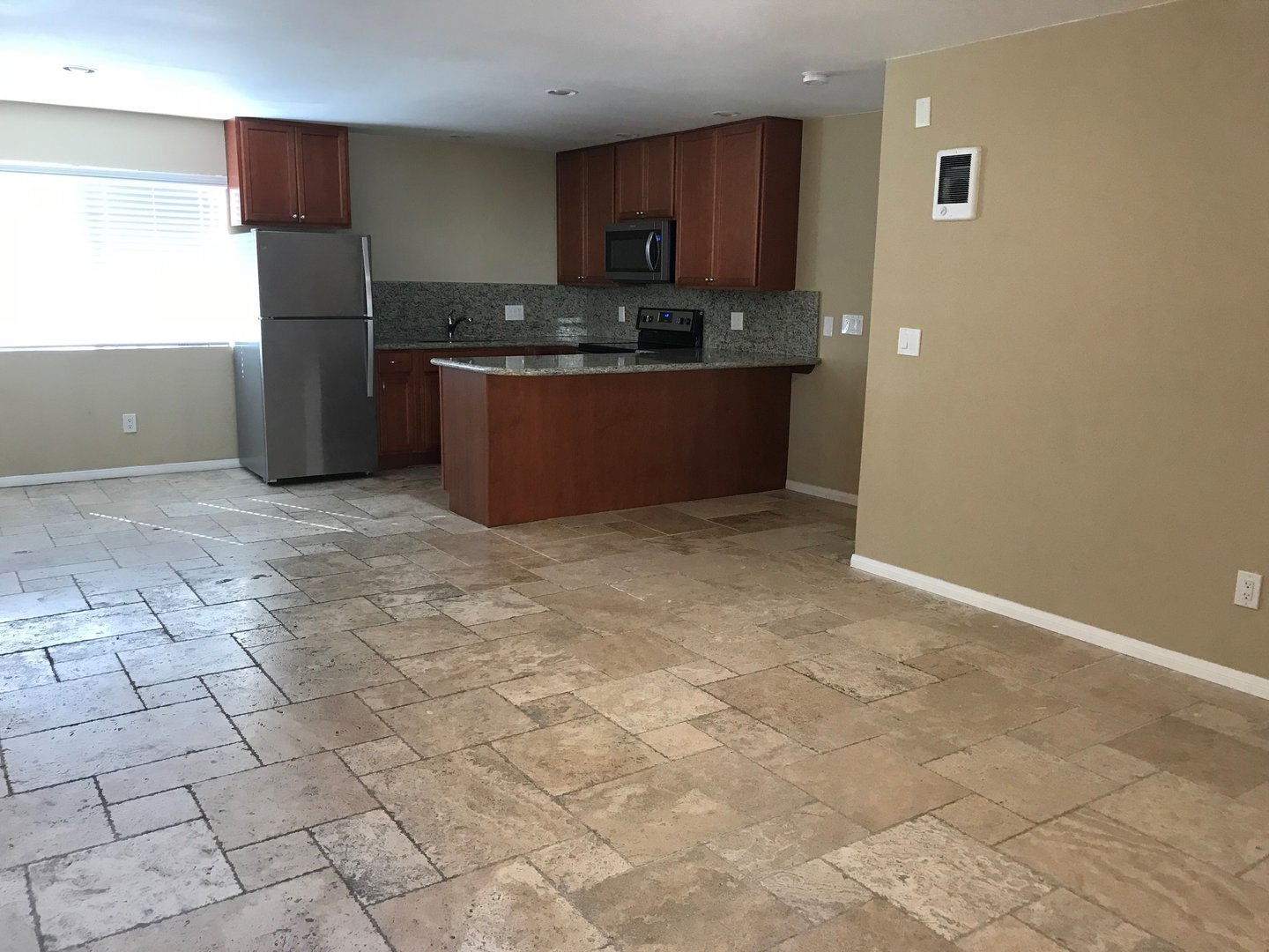 421 South Mollison Avenue - El Cajon - California - 2 bed, 2 bath rental property
