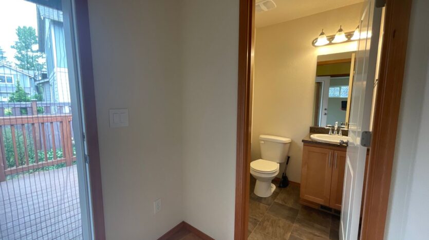 4320 Sumac Lane - Bellingham - Washington - 3 bed, 2.5 bath rental property