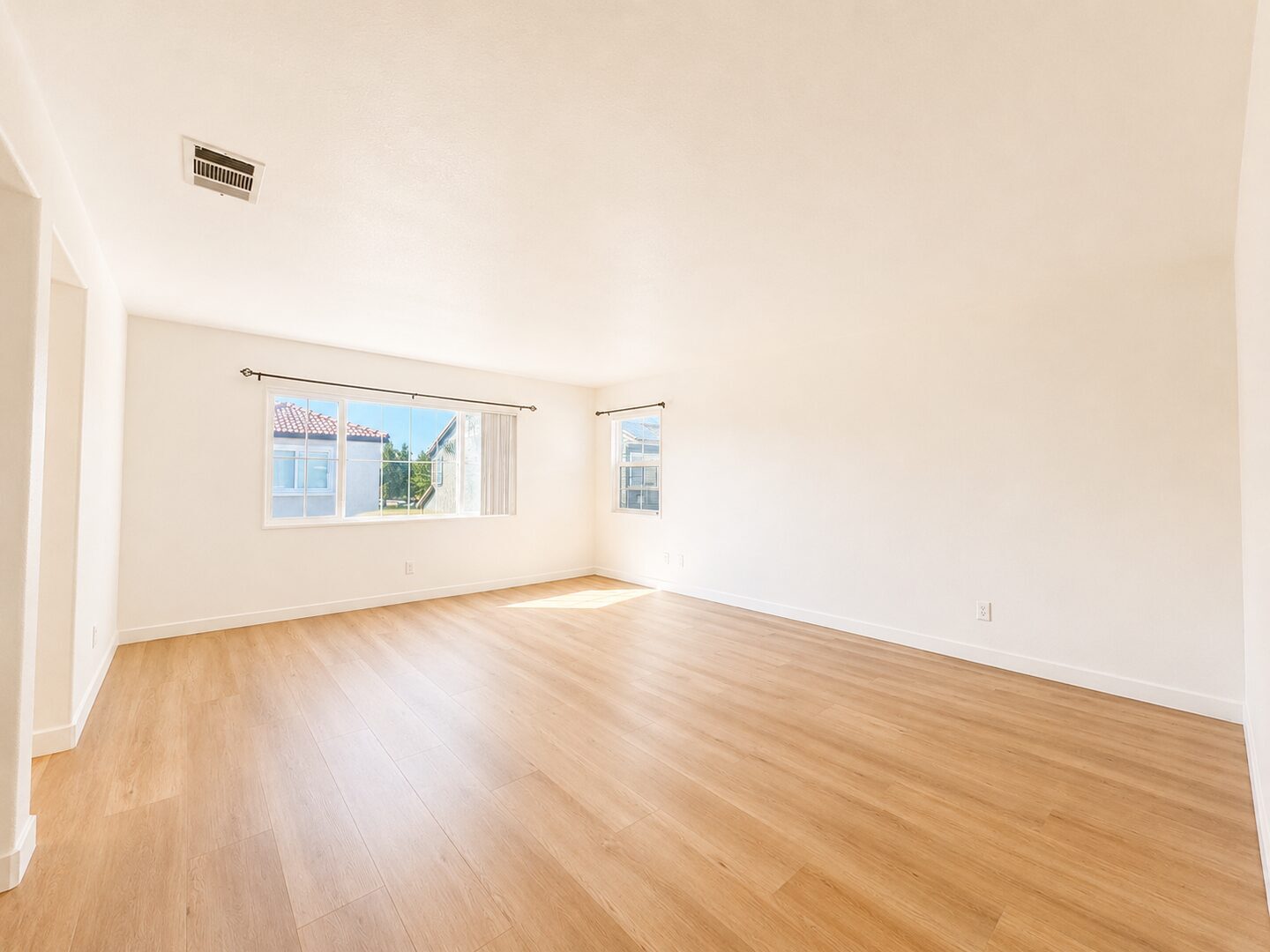 4420 Cloudywing Rd - Hemet - California - 5 bed, 3 bath rental property