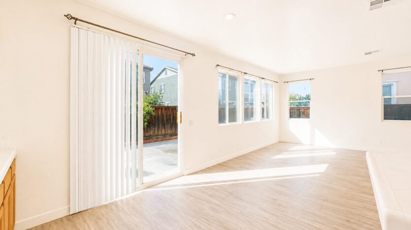 4420 Cloudywing Rd - Hemet - California - 5 bed, 3 bath rental property