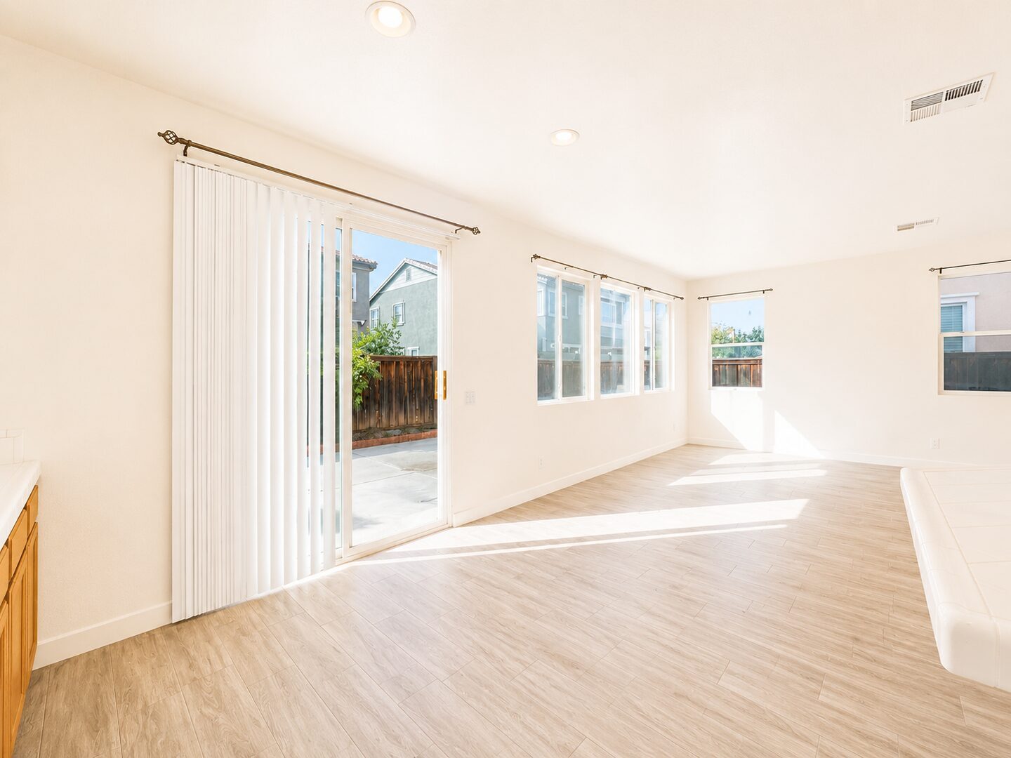 4420 Cloudywing Rd - Hemet - California - 5 bed, 3 bath rental property