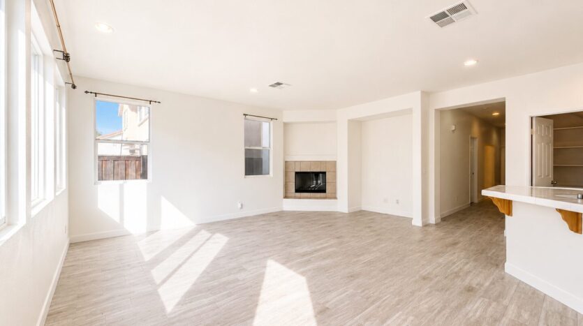 4420 Cloudywing Rd - Hemet - California - 5 bed, 3 bath rental property