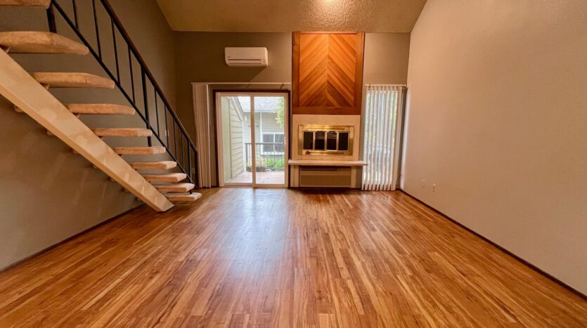 4656 SW Comus Pl - Portland - Oregon - 2 bed, 2 bath rental property