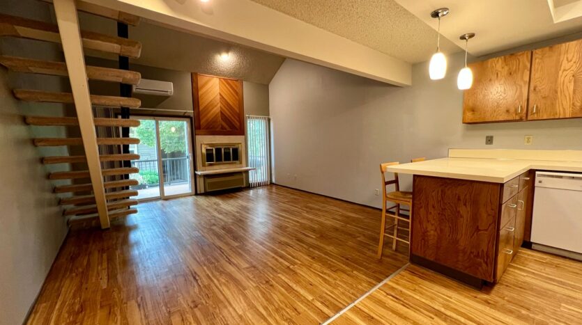 4656 SW Comus Pl - Portland - Oregon - 2 bed, 2 bath rental property