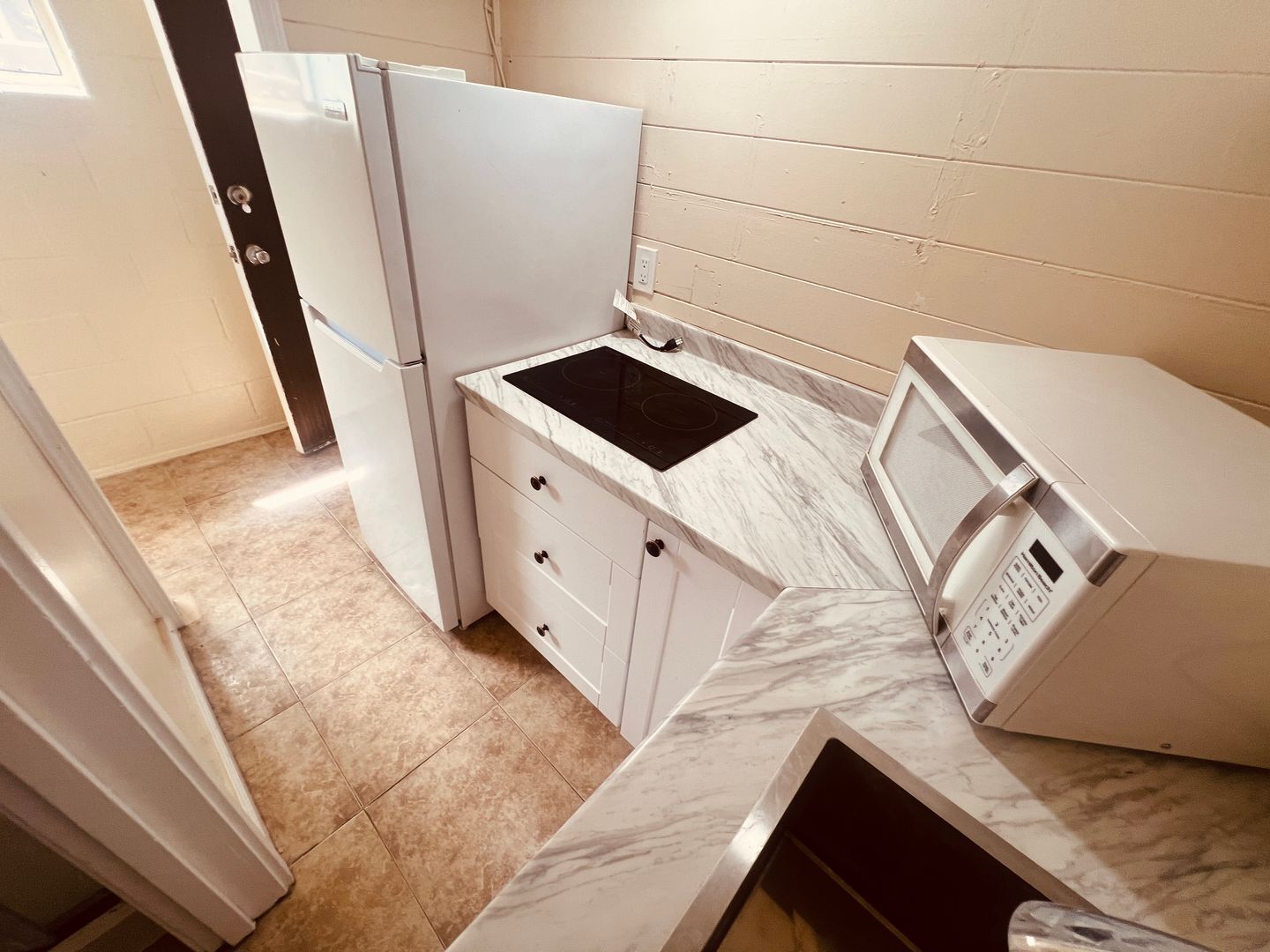 4665 Cherokee Avenue #19 - San Diego - California - 1 bath rental property