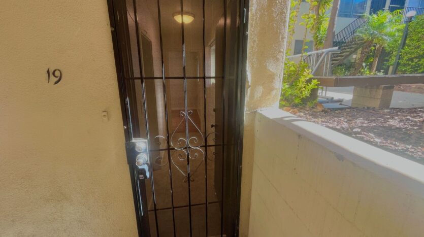 4665 Cherokee Avenue #19 - San Diego - California - 1 bath rental property