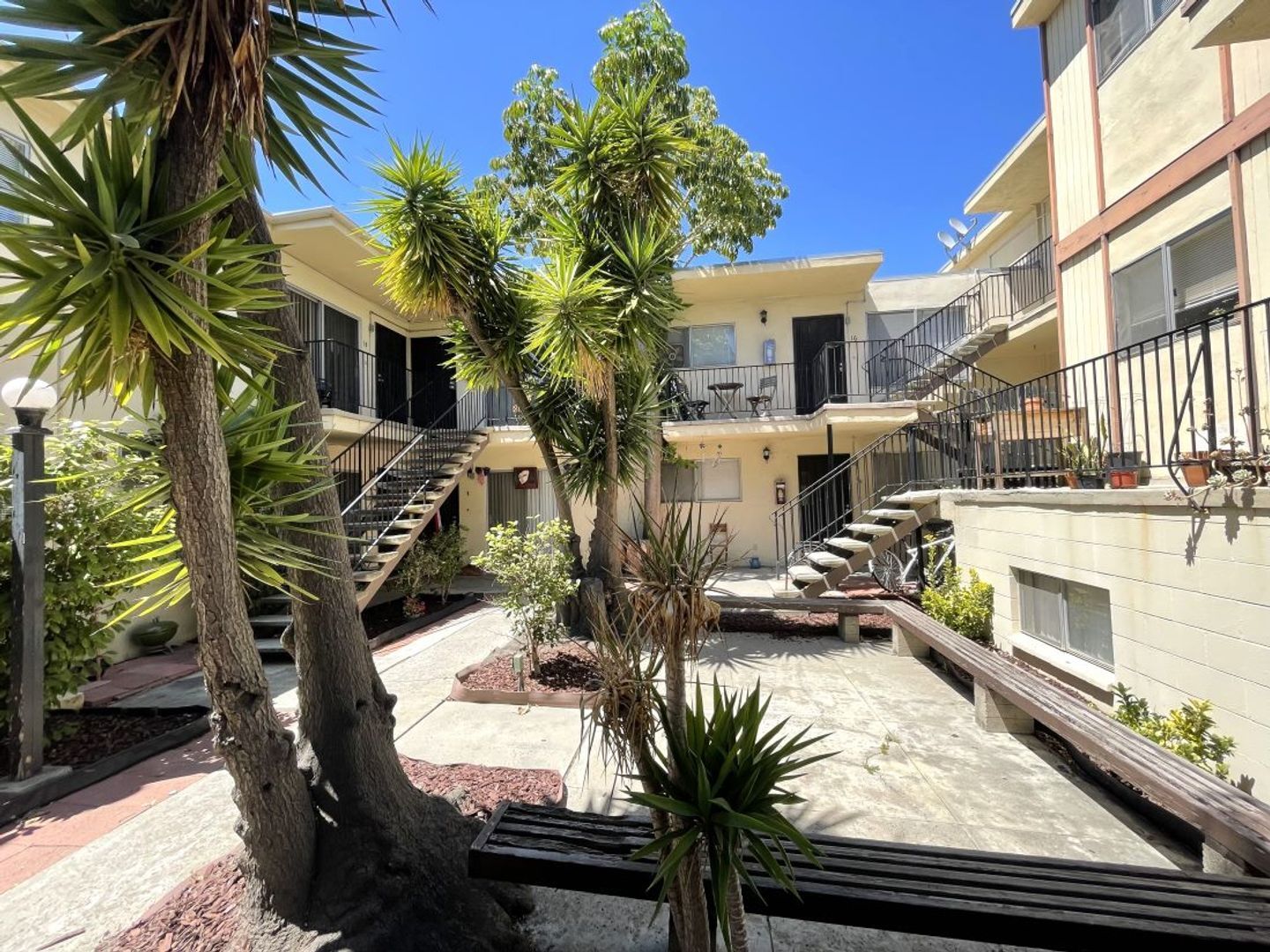4665 Cherokee Avenue #19 - San Diego - California - 1 bath rental property