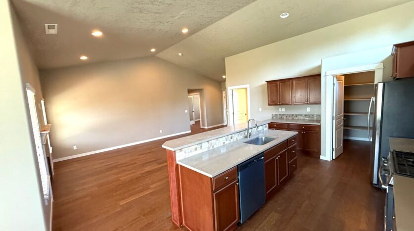 4832 SW Volcano Avenue - Redmond - Oregon - 3 bed, 2 bath rental property